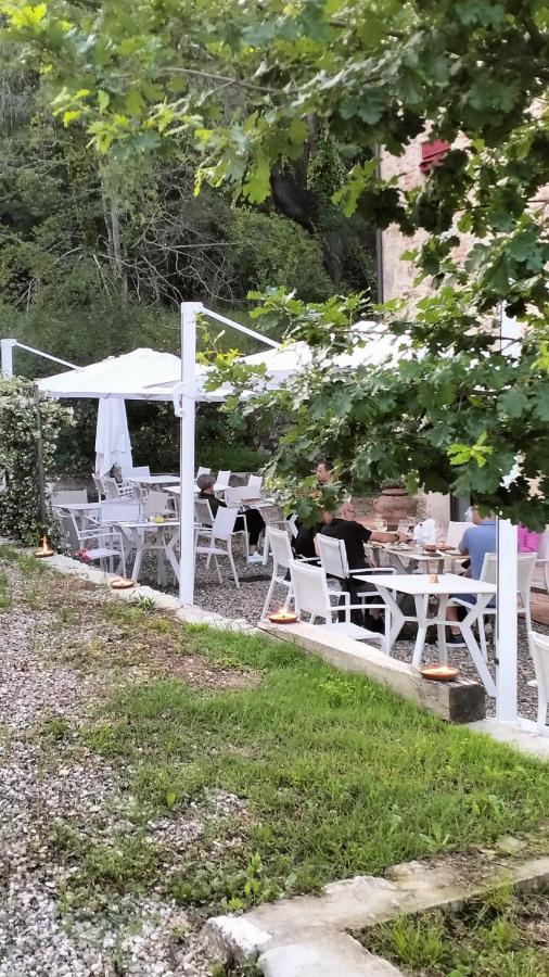 La Locanda Di Petriolo Монтичиано Экстерьер фото